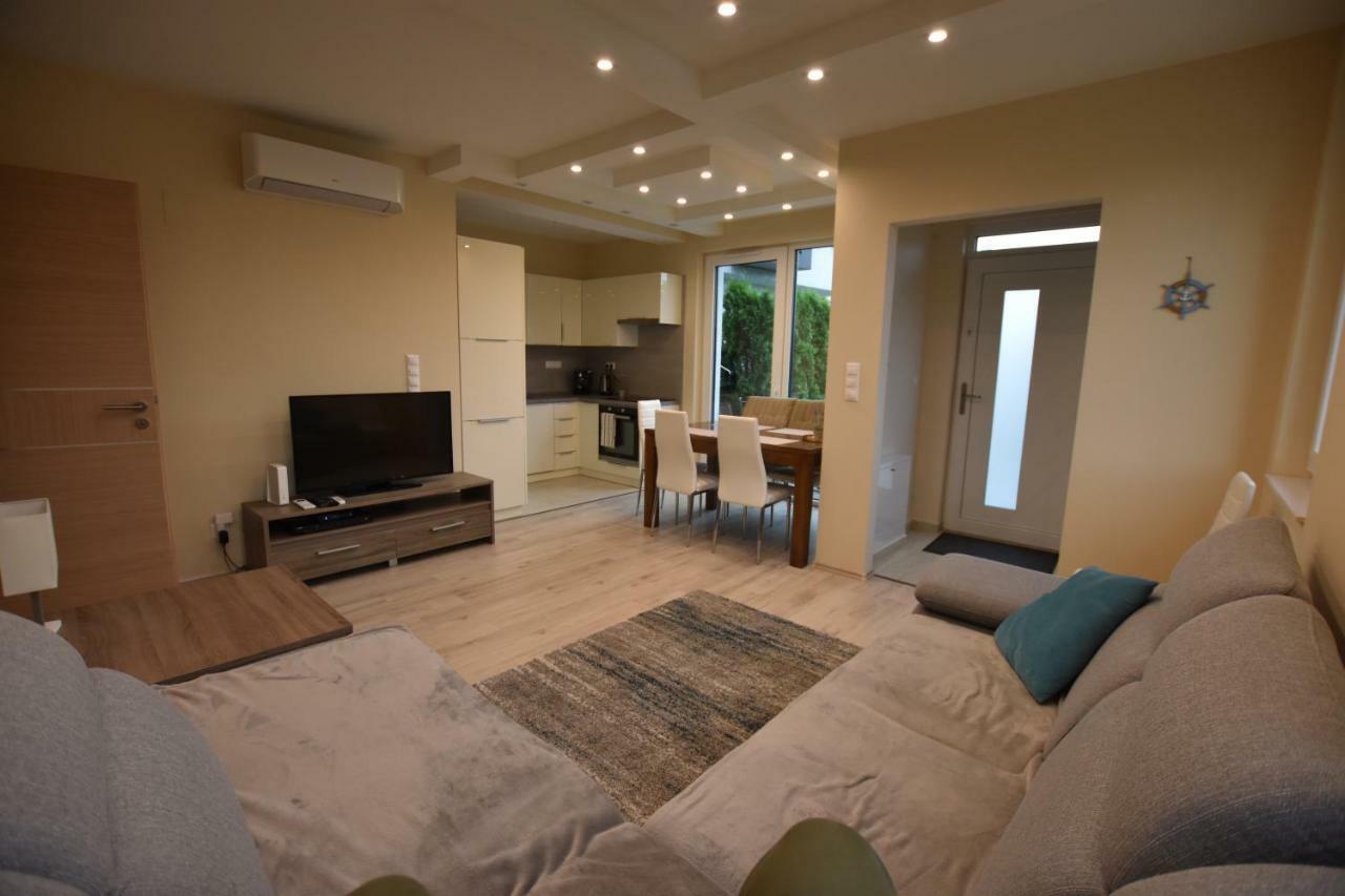 Azur Apartman Balatonfured Ngoại thất bức ảnh